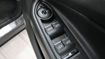 FORD KUGA 1.5 TDCi Titanium X SUV 5dr Diesel Powershift Euro 6 (s/s) (120 