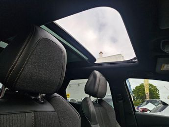 PEUGEOT 3008 AUTOMATIC 1.2 PureTech GT Line Premium SUV 5dr Petrol EAT Euro 6