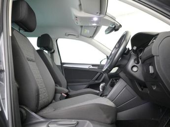 VOLKSWAGEN TIGUAN 1.5 TSI Life SUV 5dr Petrol DSG Euro 6 (s/s) (150 ps)
