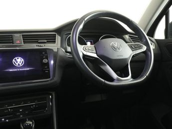 VOLKSWAGEN TIGUAN 1.5 TSI Life SUV 5dr Petrol DSG Euro 6 (s/s) (150 ps)