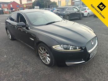 Jaguar XF 2.2d Premium Luxury Saloon 4dr Diesel Auto Euro 5 (s/s) (200 ps)