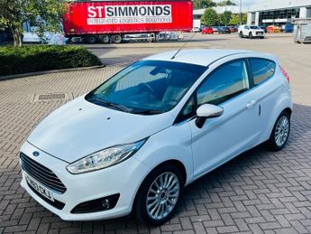 FORD FIESTA 1.0T EcoBoost Titanium Hatchback 3dr Petrol Manual Euro 5 (s/s) 