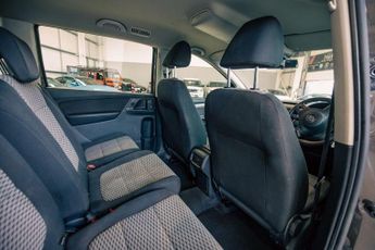 VOLKSWAGEN SHARAN 2.0 TDI BlueMotion Tech S MPV 5dr Diesel DSG Euro 5 (s/s) (140 p