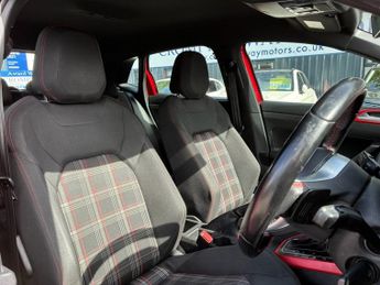 VOLKSWAGEN POLO 2.0 TSI GTI Hatchback 5dr Petrol DSG Euro 6 (s/s) (200 ps)