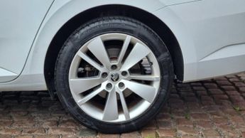 SKODA SUPERB 2.0 TDI SE L Executive Estate 5dr Diesel DSG Euro 6 (s/s) (150 p