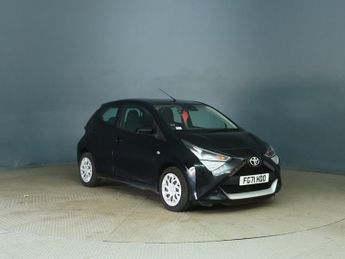 Toyota AYGO 1.0 VVT-i x-play Hatchback 5dr Petrol Manual Euro 6 (s/s) (71 ps