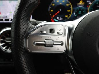 MERCEDES-BENZ EQA EQA 250+ 70.5kWh AMG Line SUV 5dr Electric Auto (190 ps)