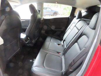 TESLA MODEL Y (Dual Motor) Long Range SUV 5dr Electric Auto 4WDE (384 bhp)
