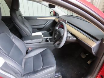 TESLA MODEL Y (Dual Motor) Long Range SUV 5dr Electric Auto 4WDE (384 bhp)