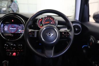 MINI HATCH 1.5 One Classic Hatchback 5dr Petrol Steptronic Euro 6 (s/s) (10
