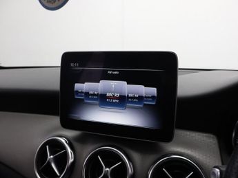 MERCEDES-BENZ GLA CLASS 1.6 GLA180 Urban Edition SUV 5dr Petrol 7G-DCT Euro 6 (s/s) (122