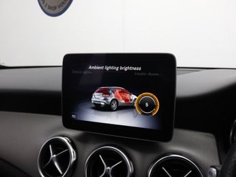 MERCEDES-BENZ GLA CLASS 1.6 GLA180 Urban Edition SUV 5dr Petrol 7G-DCT Euro 6 (s/s) (122