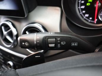 MERCEDES-BENZ GLA CLASS 1.6 GLA180 Urban Edition SUV 5dr Petrol 7G-DCT Euro 6 (s/s) (122
