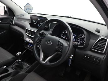 HYUNDAI TUCSON 1.6 GDi SE Nav SUV 5dr Petrol Manual Euro 6 (s/s) (132 ps)
