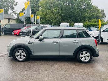 MINI HATCH 1.5 Cooper Classic Hatchback 5dr Petrol Steptronic Euro 6 (s/s) 
