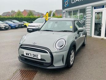MINI HATCH 1.5 Cooper Classic Hatchback 5dr Petrol Steptronic Euro 6 (s/s) 