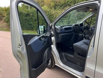 VAUXHALL VIVARO 1.6 CDTi 2700 Panel Van 5dr Diesel Manual L1 H1 Euro 6 (s/s) (95