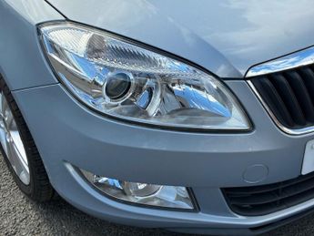 SKODA FABIA 1.2 TSI Elegance Hatchback 5dr Petrol DSG Euro 5 (105 ps)