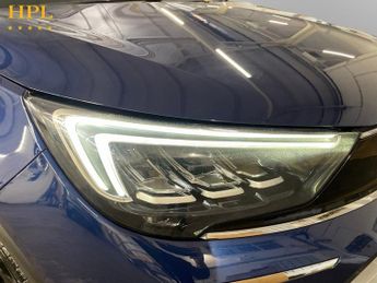 VAUXHALL CROSSLAND 1.2 Turbo Elite Nav SUV 5dr Petrol Auto Euro 6 (s/s) (130 ps)