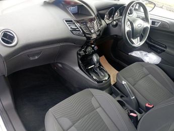 FORD FIESTA 1.6 Zetec Hatchback 5dr Petrol Powershift Euro 6 (105 ps)