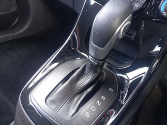 FORD FIESTA 1.6 Zetec Hatchback 5dr Petrol Powershift Euro 6 (105 ps)