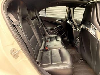 MERCEDES-BENZ A CLASS 2.0 A45 AMG Hatchback 5dr Petrol SpdS DCT 4MATIC Euro 6 (s/s) (3