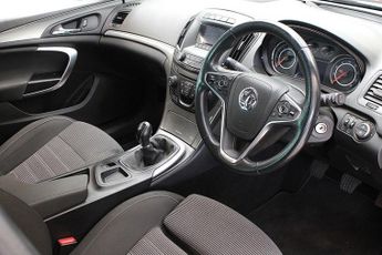 VAUXHALL INSIGNIA 1.6 CDTi ecoFLEX SRi Hatchback 5dr Diesel Manual Euro 6 (s/s) (1
