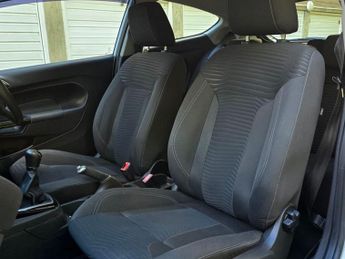 FORD FIESTA 1.25 Zetec Hatchback 3dr Petrol Manual Euro 5 (82 ps)