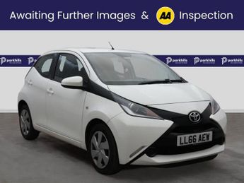 Toyota AYGO 1.0 VVT-i x-play Hatchback 5dr Petrol Manual Euro 6 (68 ps) - AA