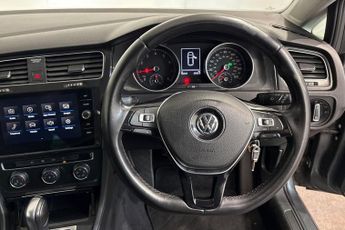 VOLKSWAGEN GOLF 1.6 TDI SE Hatchback 5dr Diesel DSG Euro 6 (s/s) (115 ps)