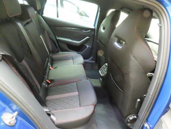 SKODA OCTAVIA 2.0 TDI vRS Estate 5dr Diesel DSG Euro 6 (s/s) (200 ps)