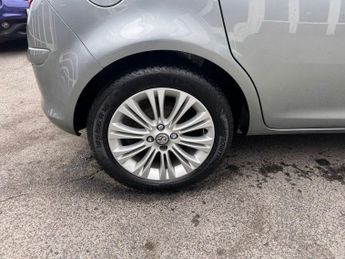 VAUXHALL CORSA 1.2 16V SE Hatchback 5dr Petrol Manual Euro 5 (85 ps)