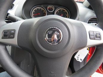 VAUXHALL CORSA 1.4 16V Exclusiv Hatchback 5dr Petrol Auto Euro 5 (100 ps)