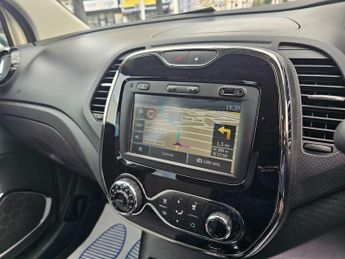 RENAULT CAPTUR AUTOMATIC 1.2 TCe Dynamique S MediaNav SUV 5dr Petrol EDC Euro 5