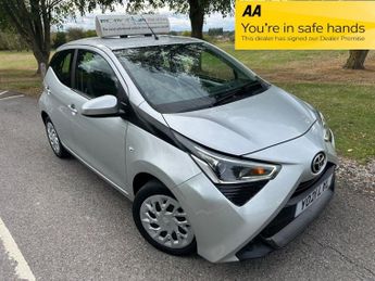 Toyota AYGO 1.0 VVT-i x-play Hatchback 5dr Petrol Manual Euro 6 (s/s) (71 ps