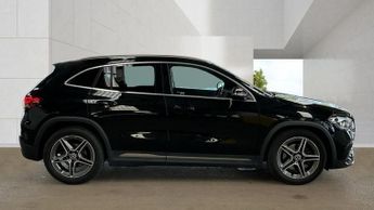 MERCEDES-BENZ 180 1.3 GLA200 AMG Line (Executive) SUV 5dr Petrol 7G-DCT Euro 6 | 2