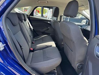 FORD FOCUS 2.0 TDCi Titanium Hatchback 5dr Diesel Powershift Euro 6 (s/s) (