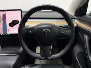TESLA Model 3 (Dual Motor) Performance Saloon 4dr Electric Auto 4WDE (Performa
