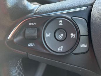 VAUXHALL MOKKA ELECTRIC 50kWh Ultimate SUV 5dr Electric Auto (136 ps)