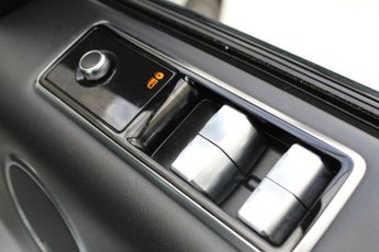 LAND ROVER RANGE ROVER SPORT 3.0 SD V6 Autobiography Dynamic SUV 5dr Diesel Auto 4WD Euro 6 (