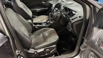 FORD KUGA 2.0 TDCi Titanium SUV 5dr Diesel Powershift AWD Euro 6 (s/s) (18