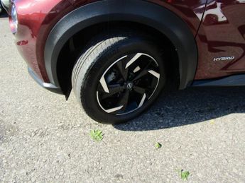 NISSAN JUKE 1.6 N-Connecta SUV 5dr Petrol Hybrid Automatic Euro 6 (143 ps)