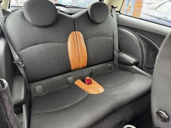 MINI HATCH 1.6 Cooper D Hatchback 3dr Diesel Manual Euro 5 (s/s) (112 ps)