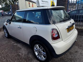 MINI HATCH 1.6 Cooper D Hatchback 3dr Diesel Manual Euro 5 (s/s) (112 ps)