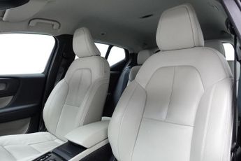 VOLVO XC40 2.0 B4 MHEV Inscription Pro SUV 5dr Petrol Hybrid Auto Euro 6 (s