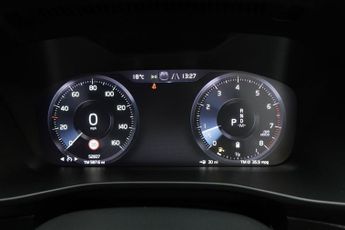 VOLVO XC40 2.0 B4 MHEV Inscription Pro SUV 5dr Petrol Hybrid Auto Euro 6 (s