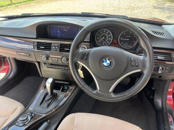 BMW 3 SERIES 2.0 320d Exclusive Edition Saloon 4dr Diesel Steptronic Euro 5 (