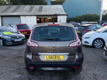 RENAULT SCENIC 1.5 dCi Dynamique TomTom MPV 5dr Diesel Manual Euro 5 (110 ps)