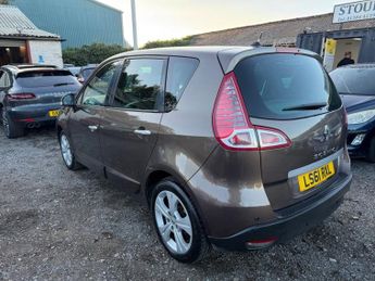 RENAULT SCENIC 1.5 dCi Dynamique TomTom MPV 5dr Diesel Manual Euro 5 (110 ps)