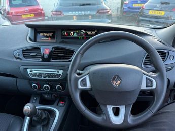 RENAULT SCENIC 1.5 dCi Dynamique TomTom MPV 5dr Diesel Manual Euro 5 (110 ps)